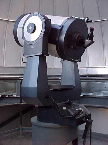 16英寸的施密特-卡塞格林望远镜.